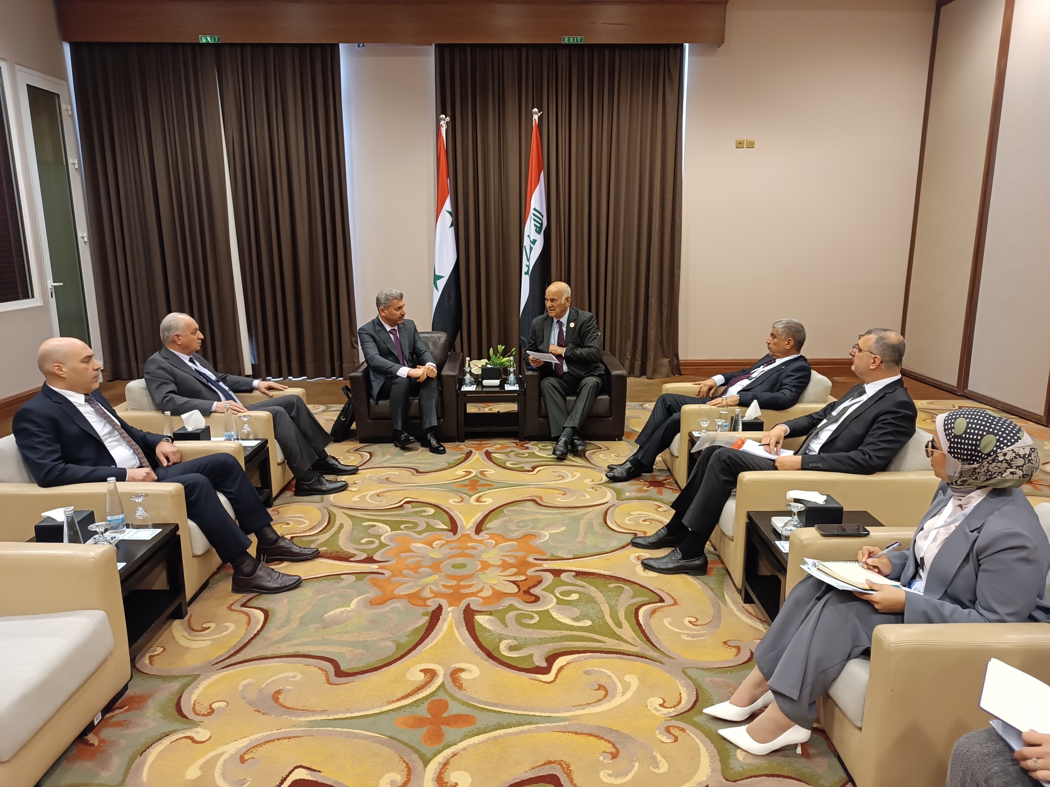 لقاء وزير الموارد المائية المهندس معتز قطان مع وزراء المياه في العراق و الأردن و فلسطين